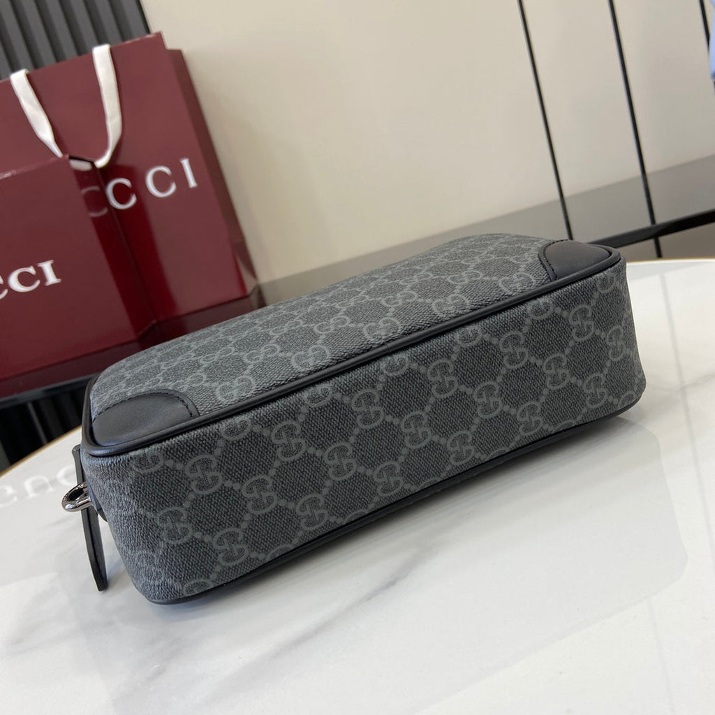 Gucci GG Emblem small toiletry case, ‎821164 in black fabric