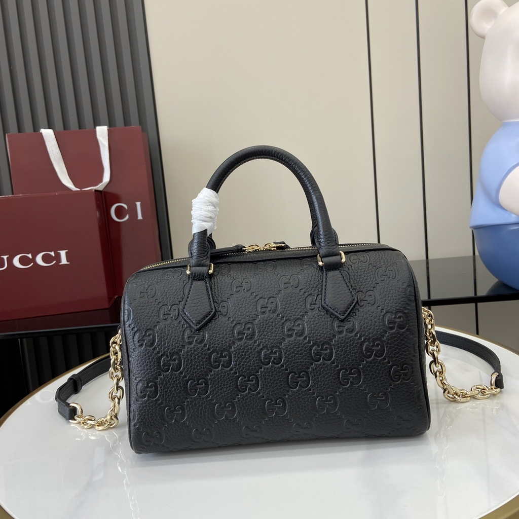 Gucci GG Emblem small top handle bag ‎815255 in black GG leather