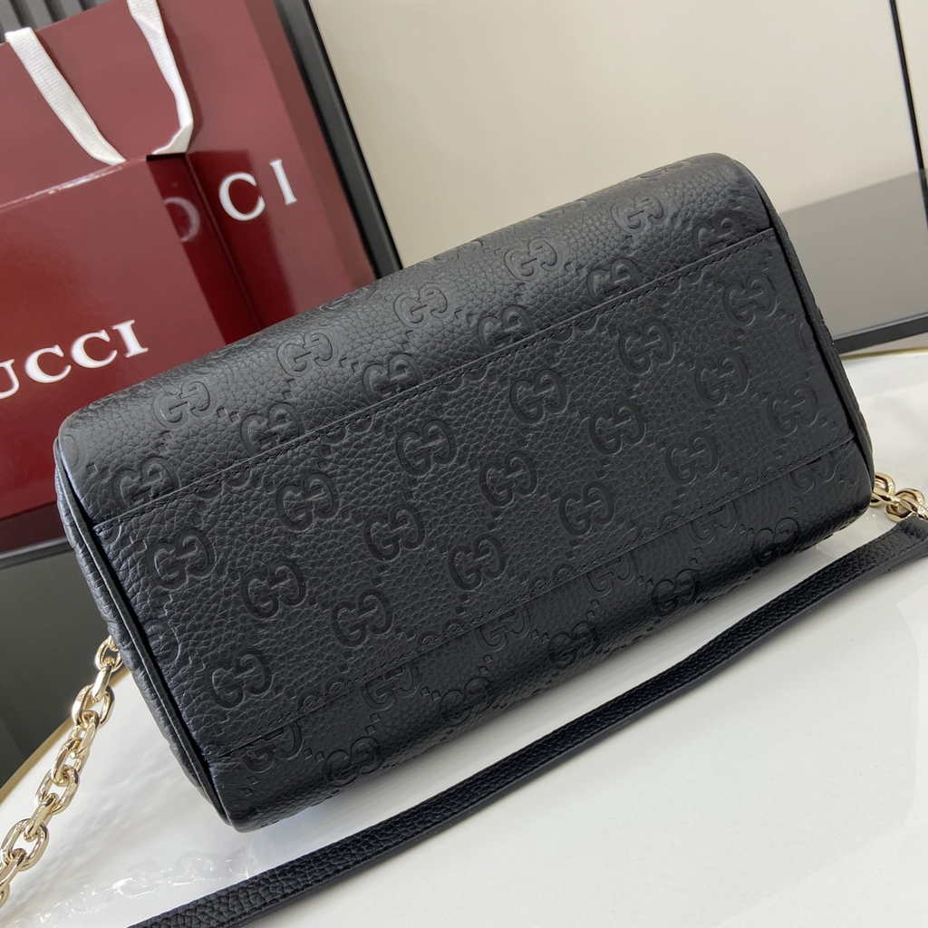 Gucci GG Emblem small top handle bag ‎815255 in black GG leather