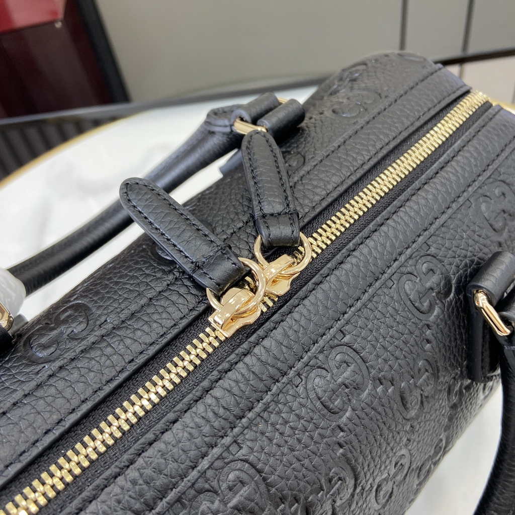 Gucci GG Emblem small top handle bag ‎815255 in black GG leather