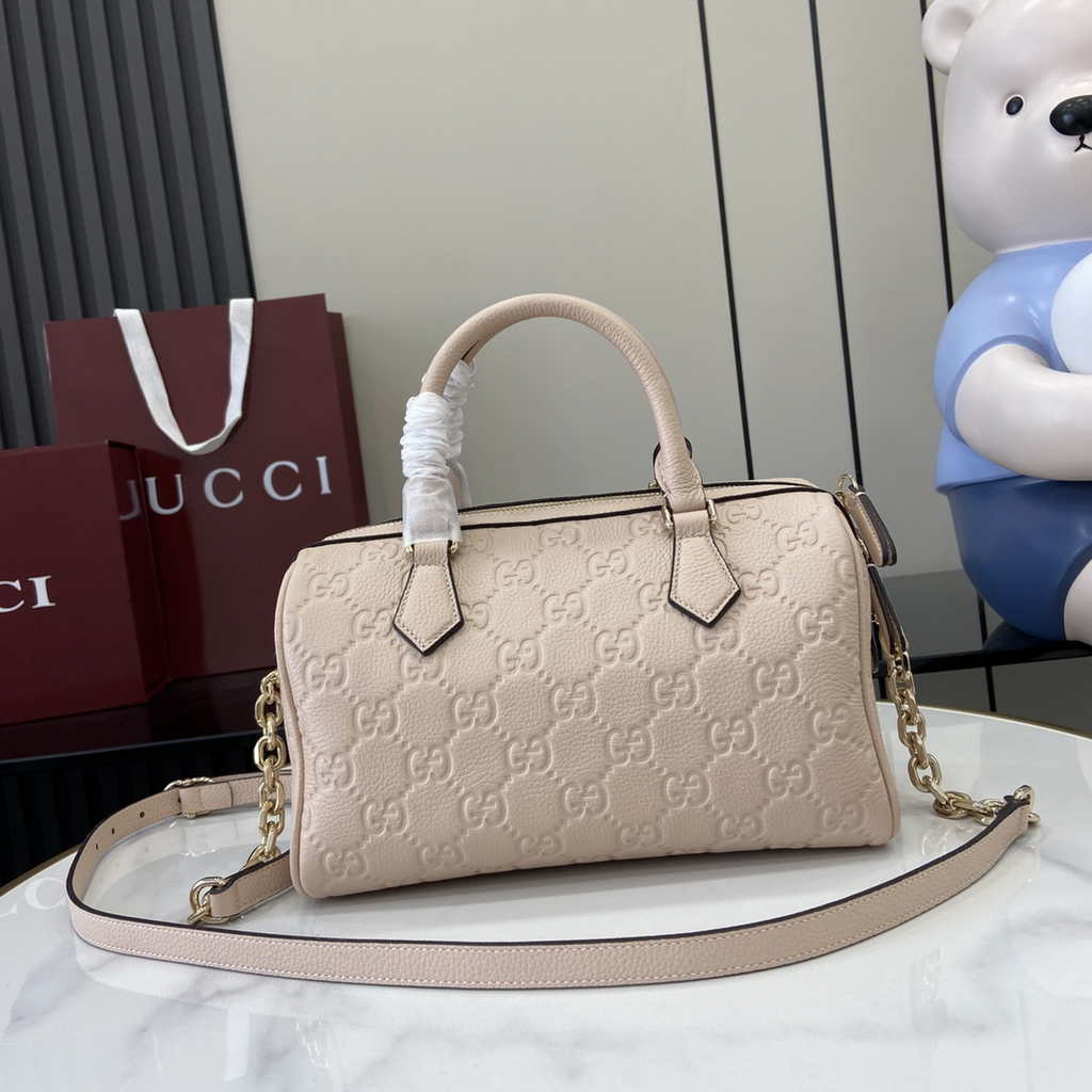 Gucci GG Emblem small top handle bag ‎815255 in light pink GG leather