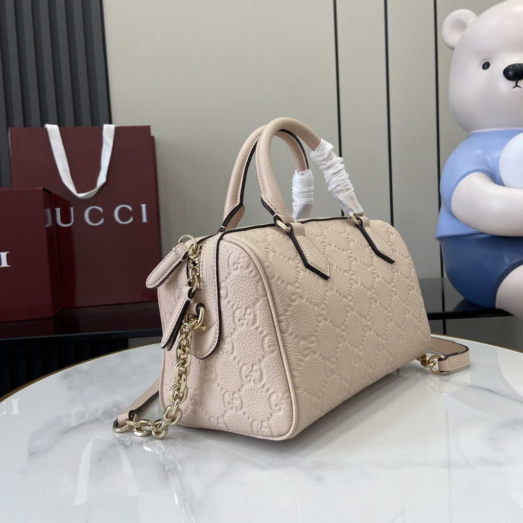 Gucci GG Emblem small top handle bag ‎815255 in light pink GG leather