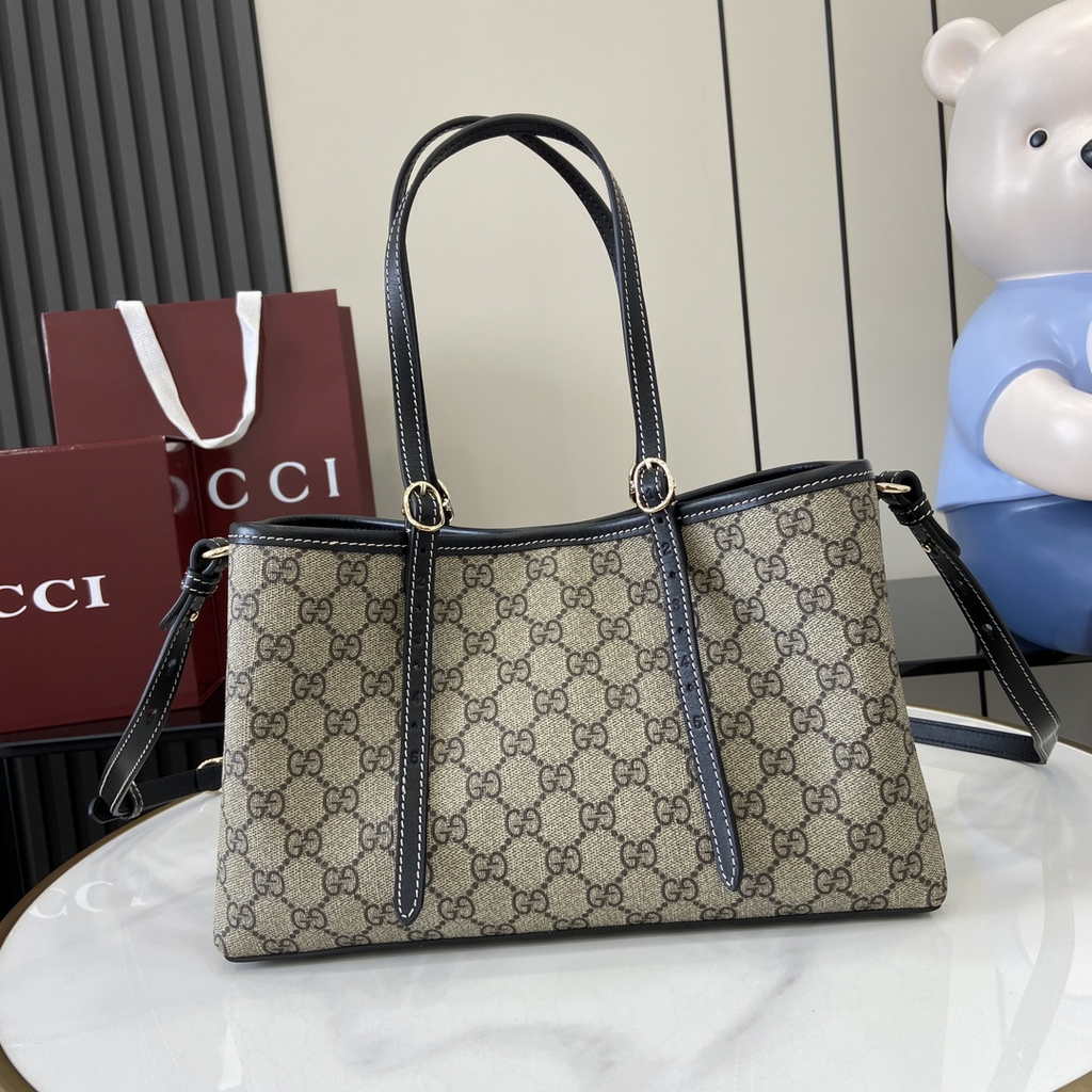 Gucci GG Emblem medium tote bag 815214 in black fabric