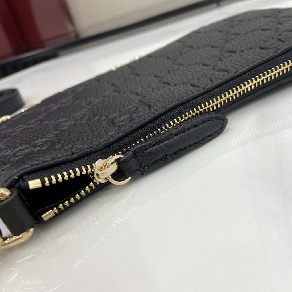 Gucci GG Emblem super mini bag 815278 in black leather