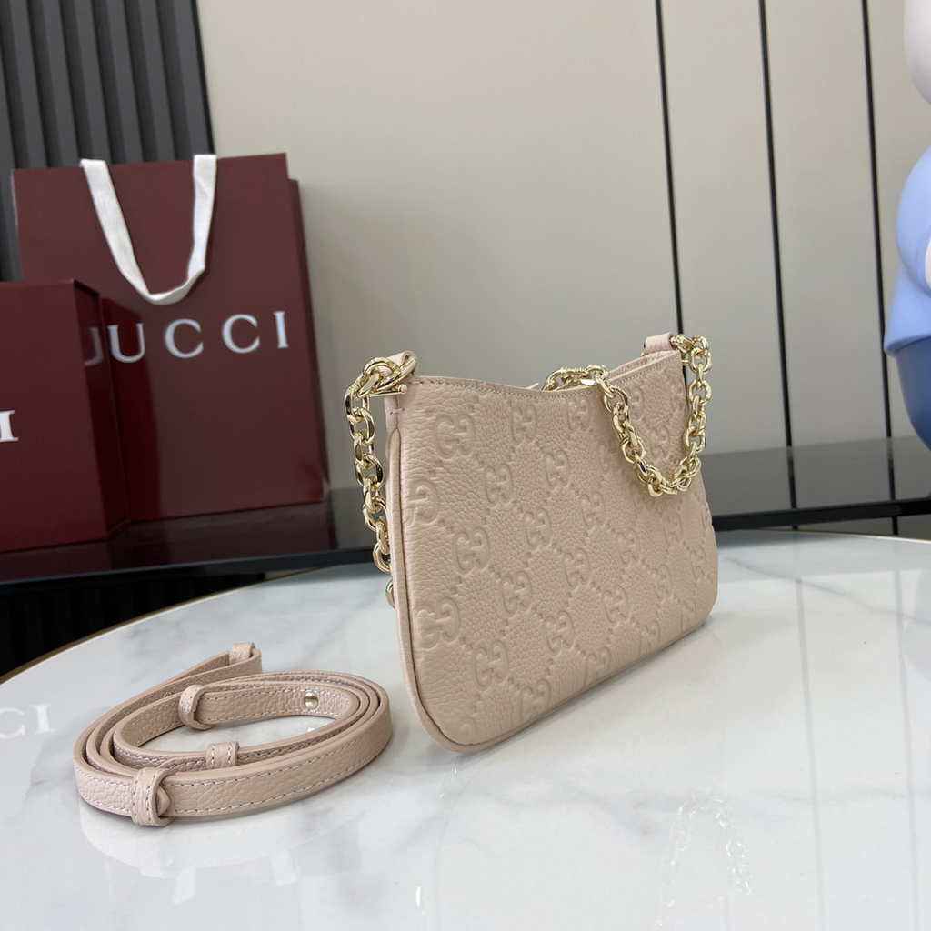 Gucci GG Emblem super mini bag 815278 in light pink leather