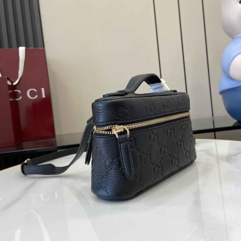 Gucci GG Emblem super mini bag 815949 in black leather