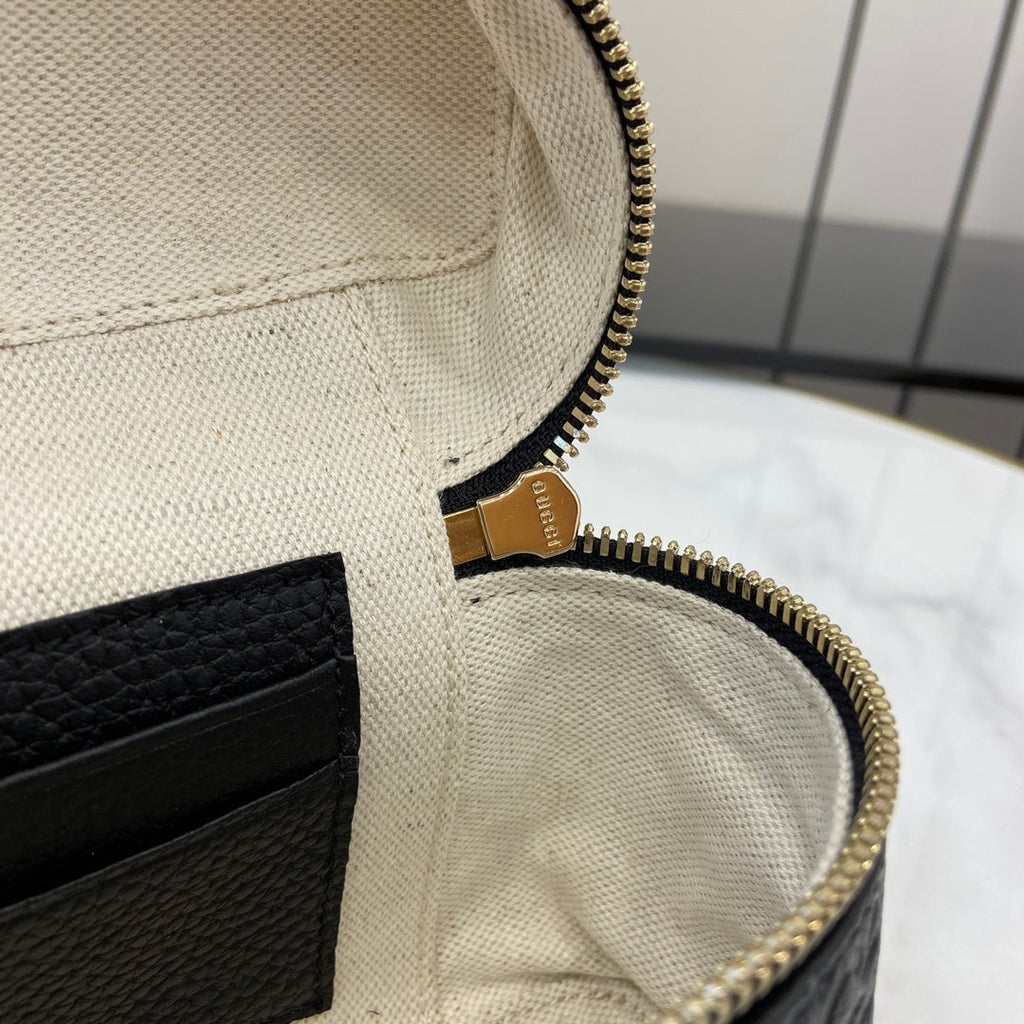 Gucci GG Emblem super mini bag 815949 in black leather