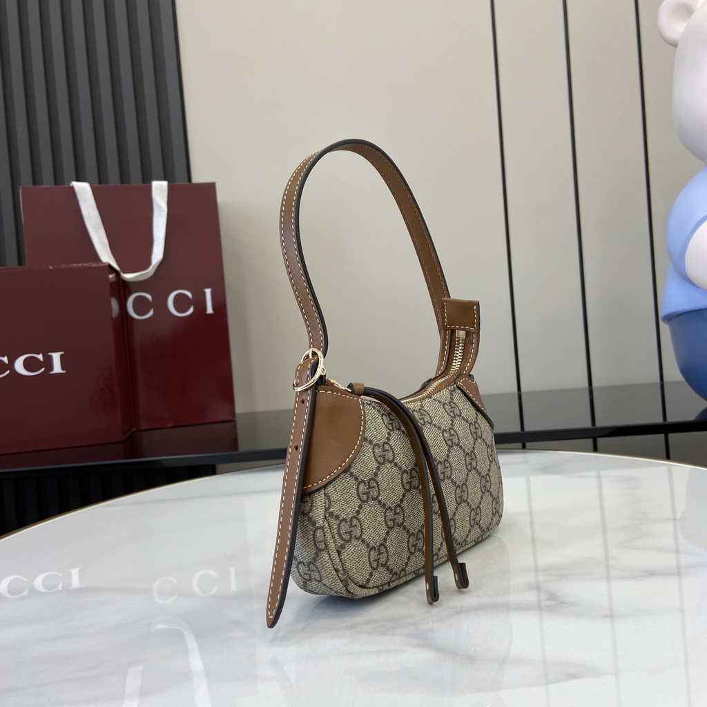 Gucci GG Emblem super mini shoulder bag 820696 in brown fabric