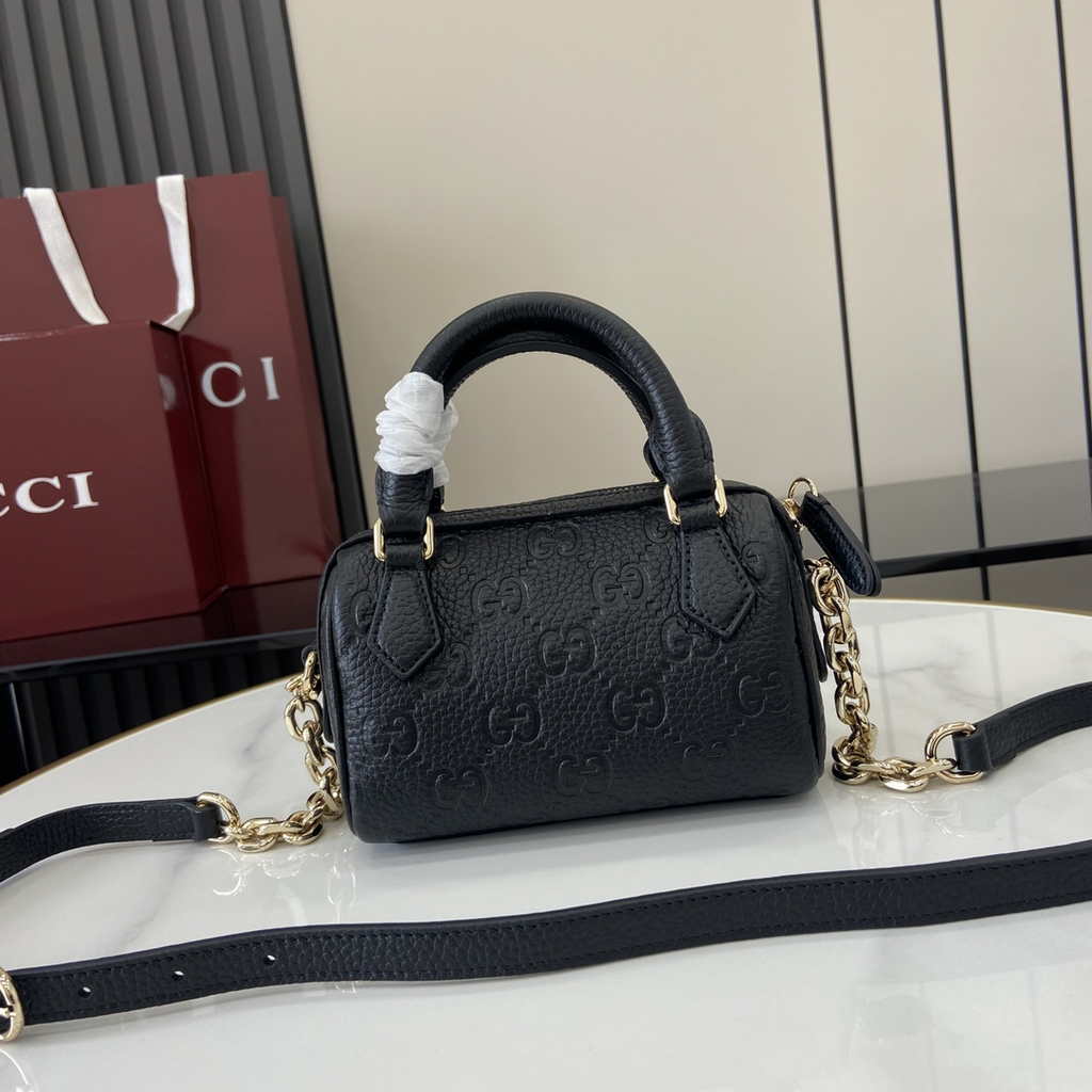 Gucci GG Emblem super mini top handle bag 815256 in black leather