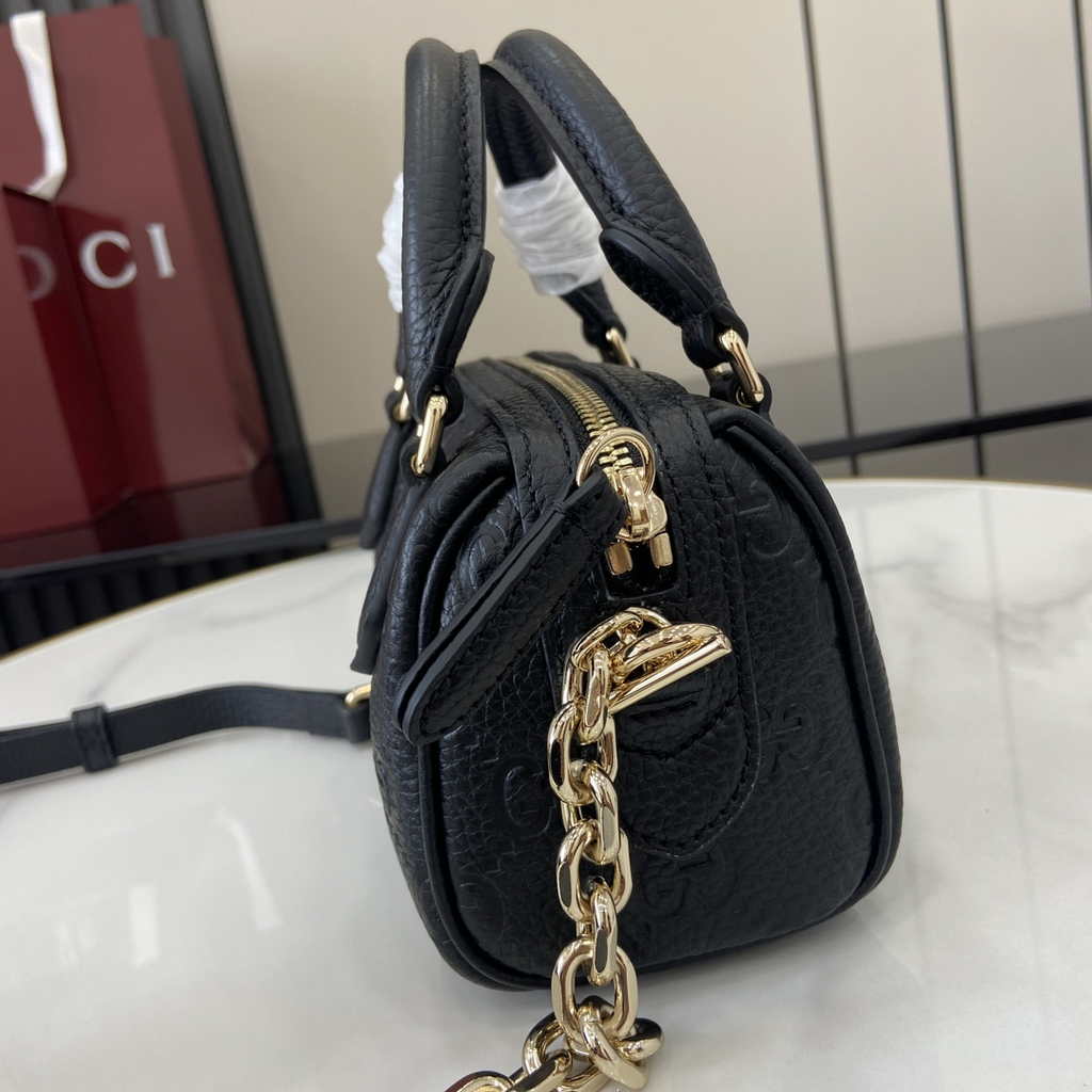 Gucci GG Emblem super mini top handle bag 815256 in black leather