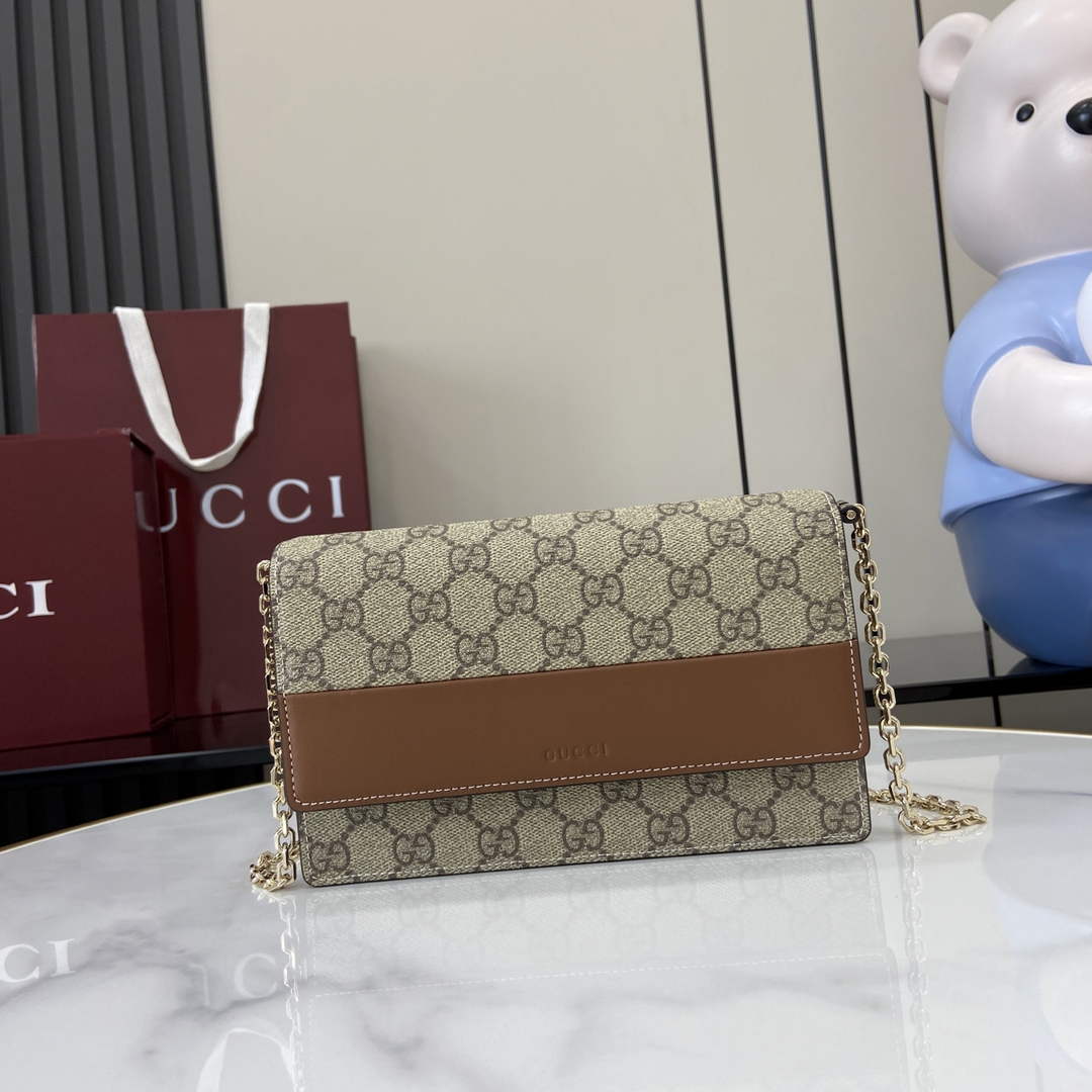 Gucci GG Emblem wallet on chain in brown leather 838151