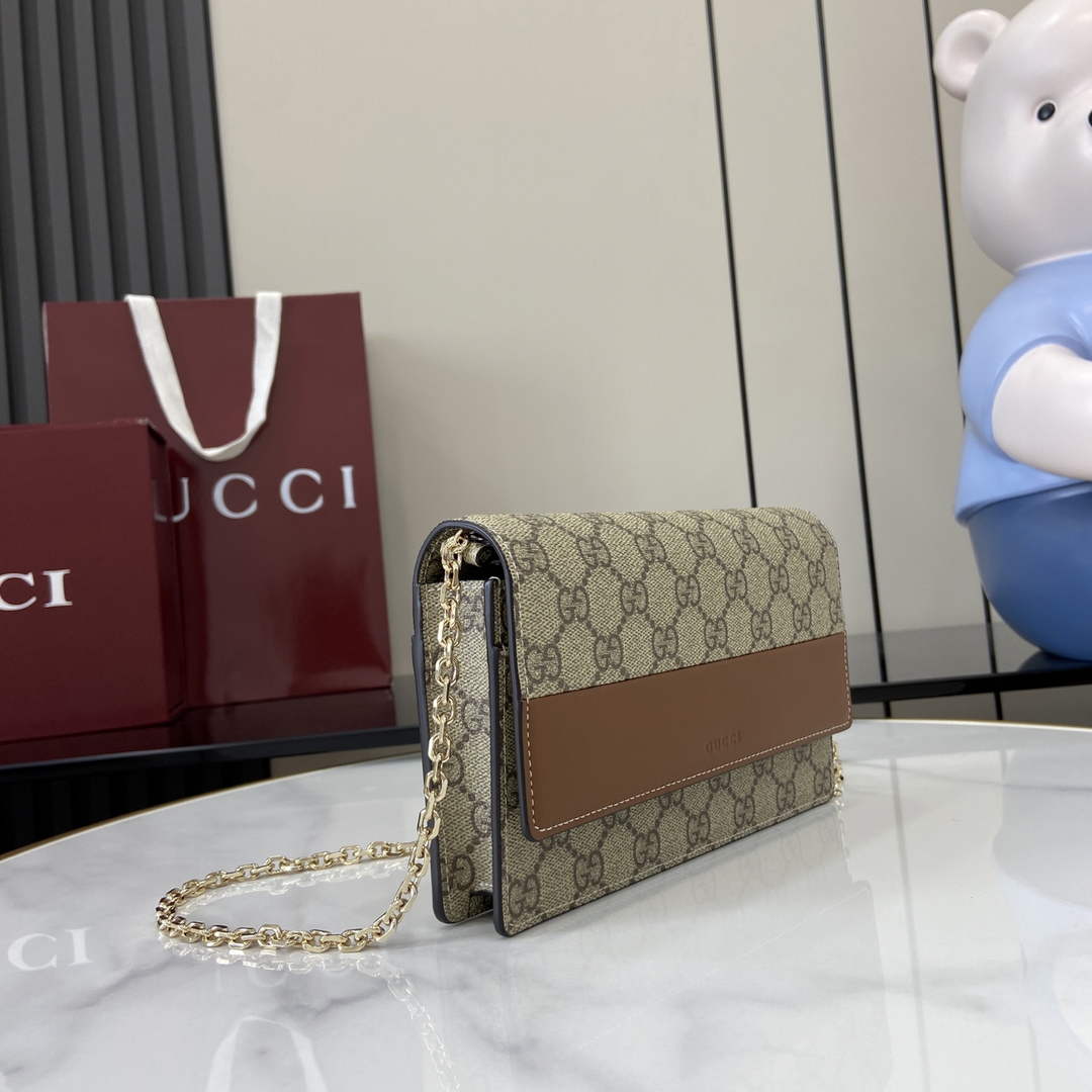 Gucci GG Emblem wallet on chain in brown leather 838151