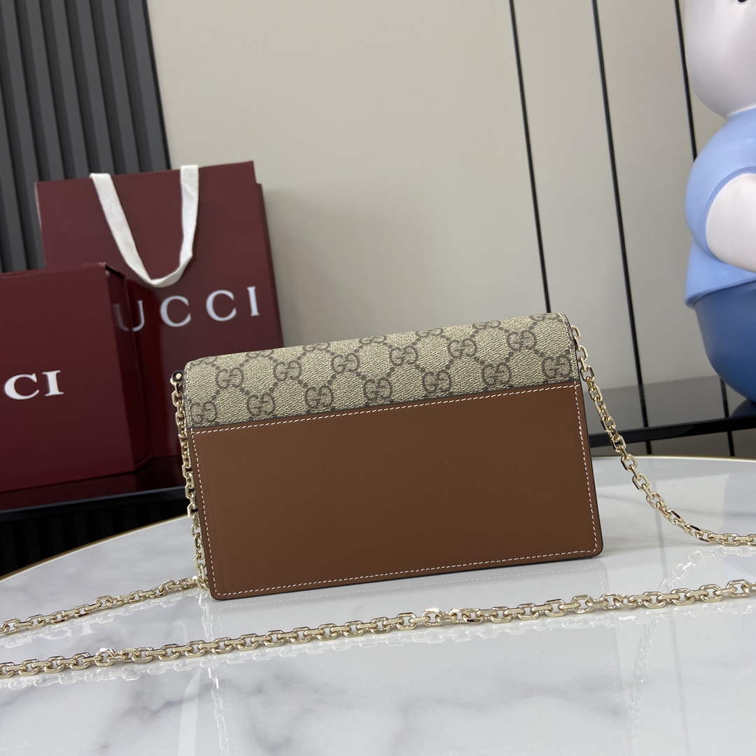 Gucci GG Emblem wallet on chain in brown leather 838151