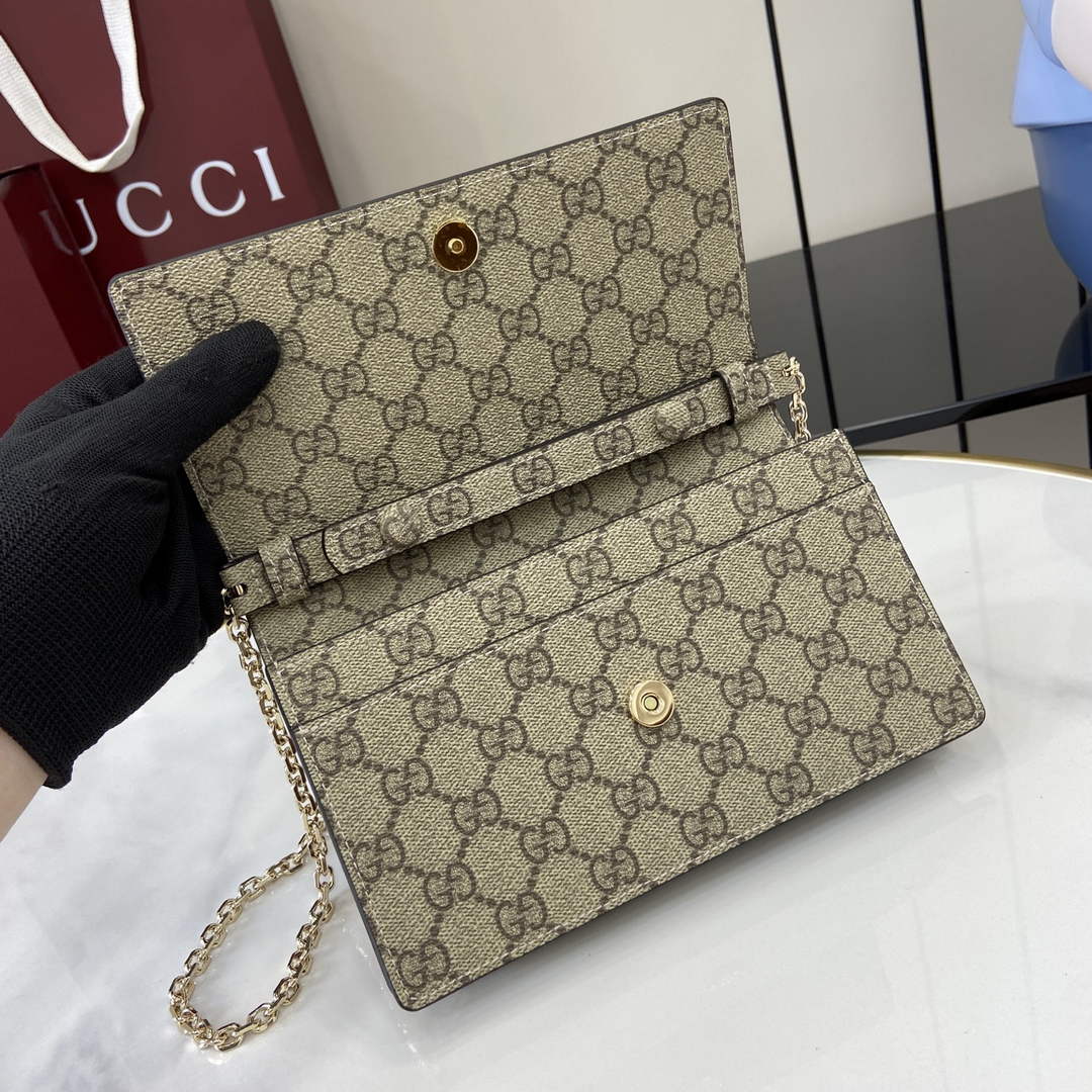 Gucci GG Emblem wallet on chain in brown leather 838151