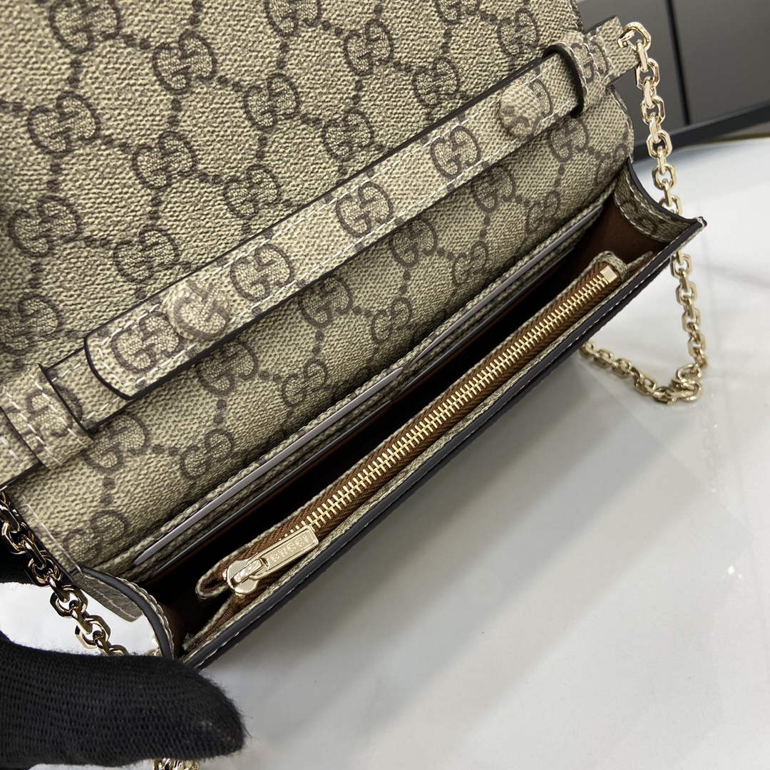 Gucci GG Emblem wallet on chain in brown leather 838151