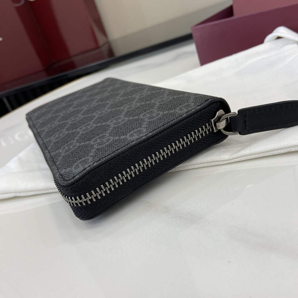 Gucci GG Emblem zip around wallet, 821207 in black fabric