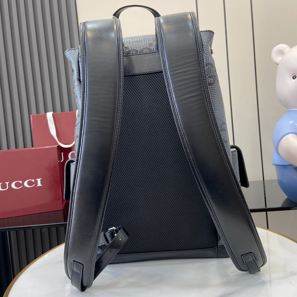 Gucci GG jumbo large backpack ‎625770 Grey and black grainy leather