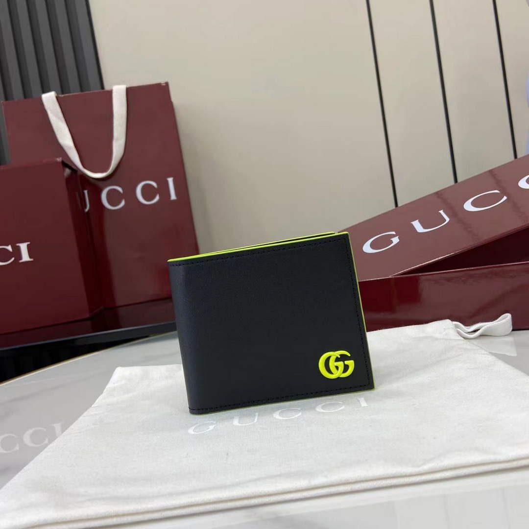 Gucci GG Marmont bi-fold wallet 835047 in Black green leather
