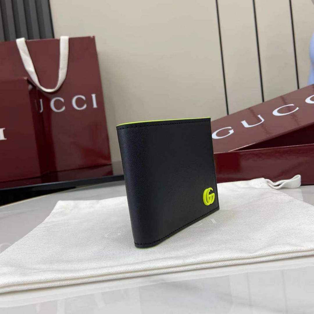 Gucci GG Marmont bi-fold wallet 835047 in Black green leather