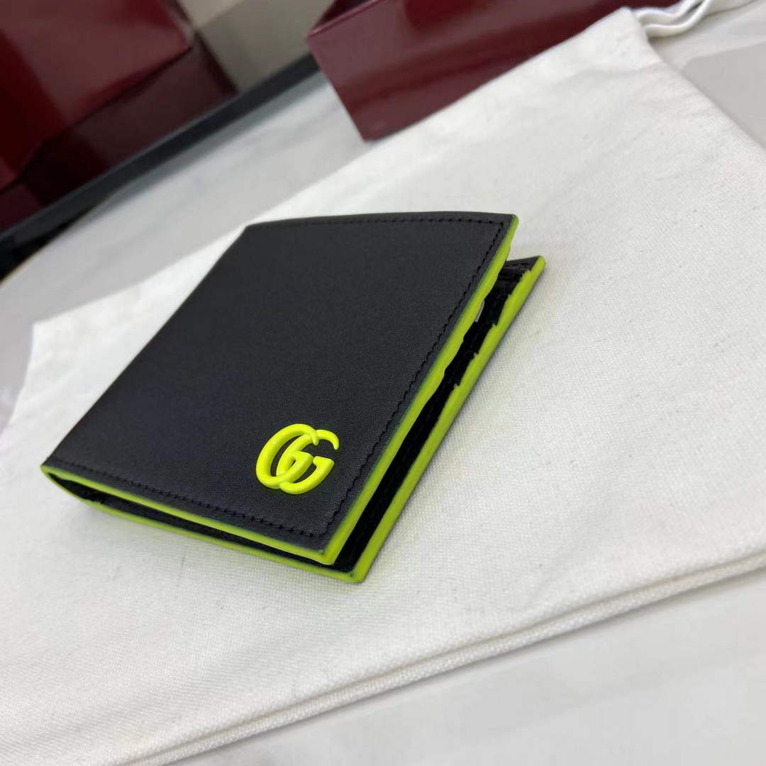 Gucci GG Marmont bi-fold wallet 835047 in Black green leather