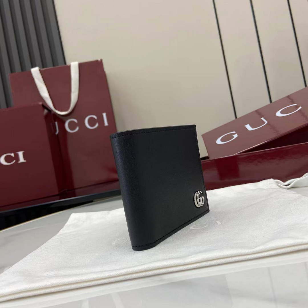 Gucci GG Marmont bi-fold wallet 835047 in Black leather