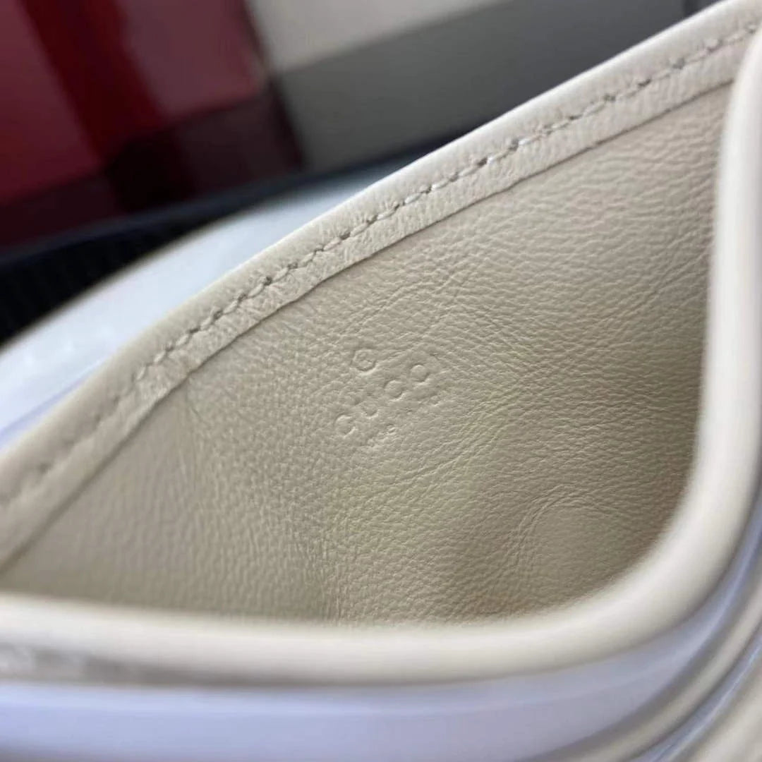 Gucci GG Marmont card case ‎443127 in white leather