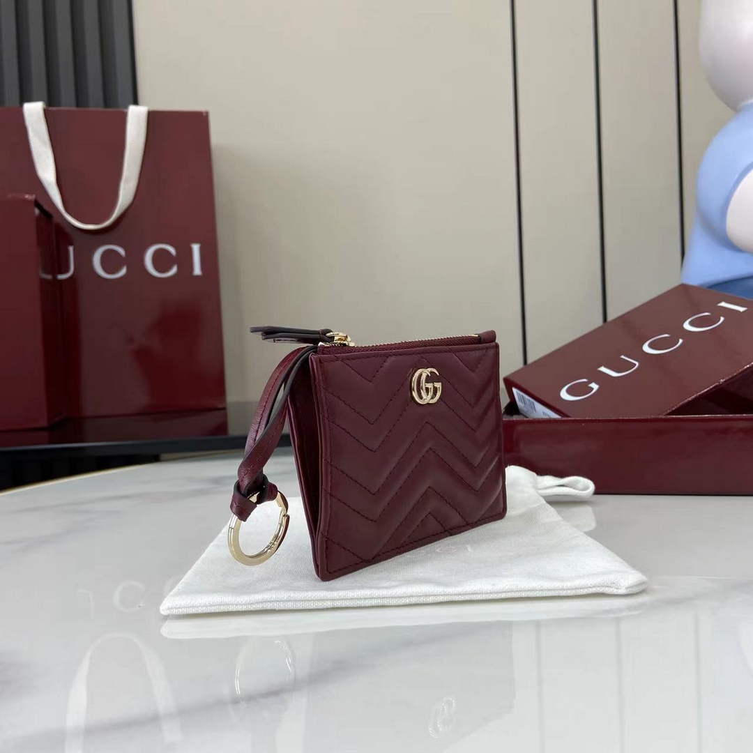 Gucci GG Marmont key case in Rosso Ancora red leather 837747