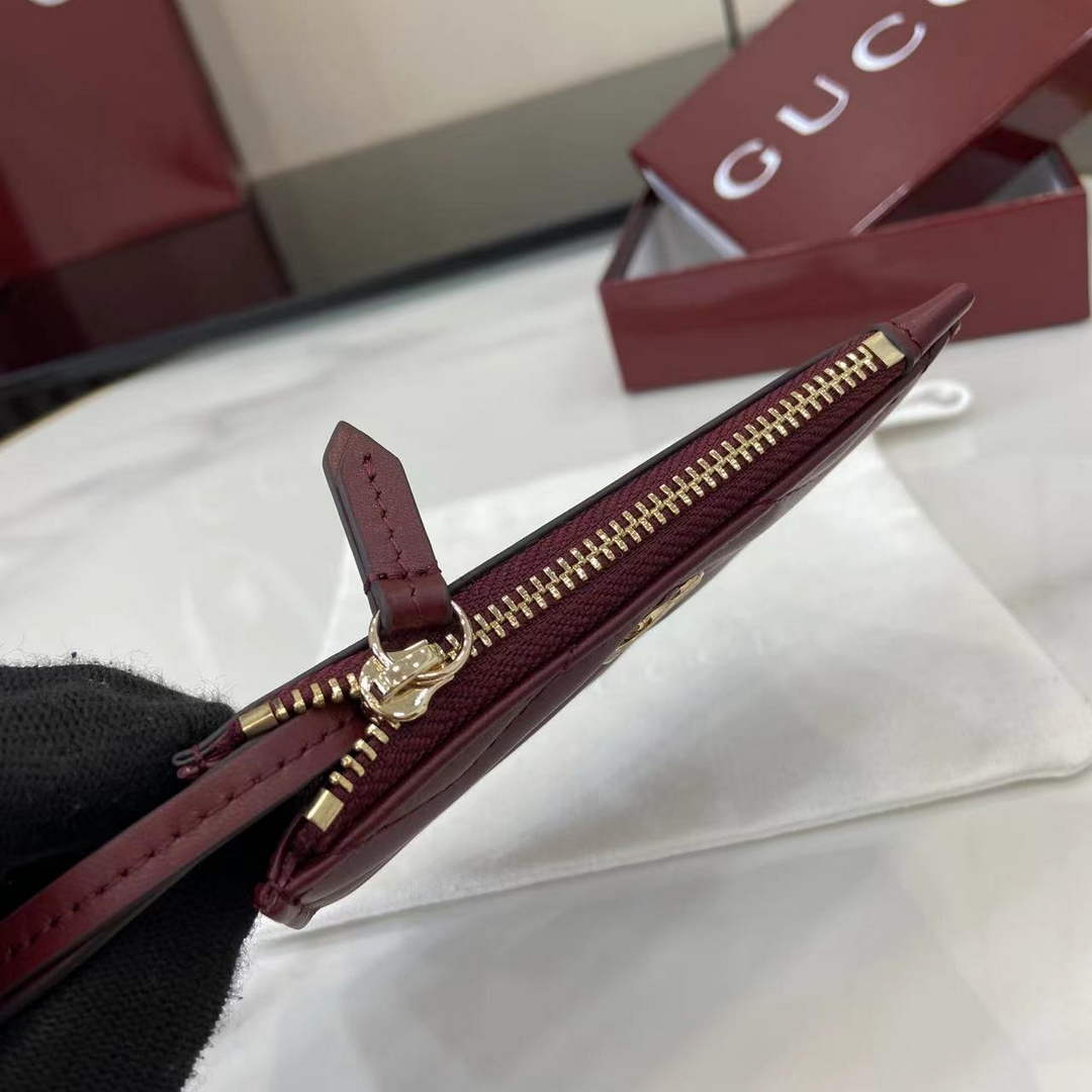 Gucci GG Marmont key case in Rosso Ancora red leather 837747