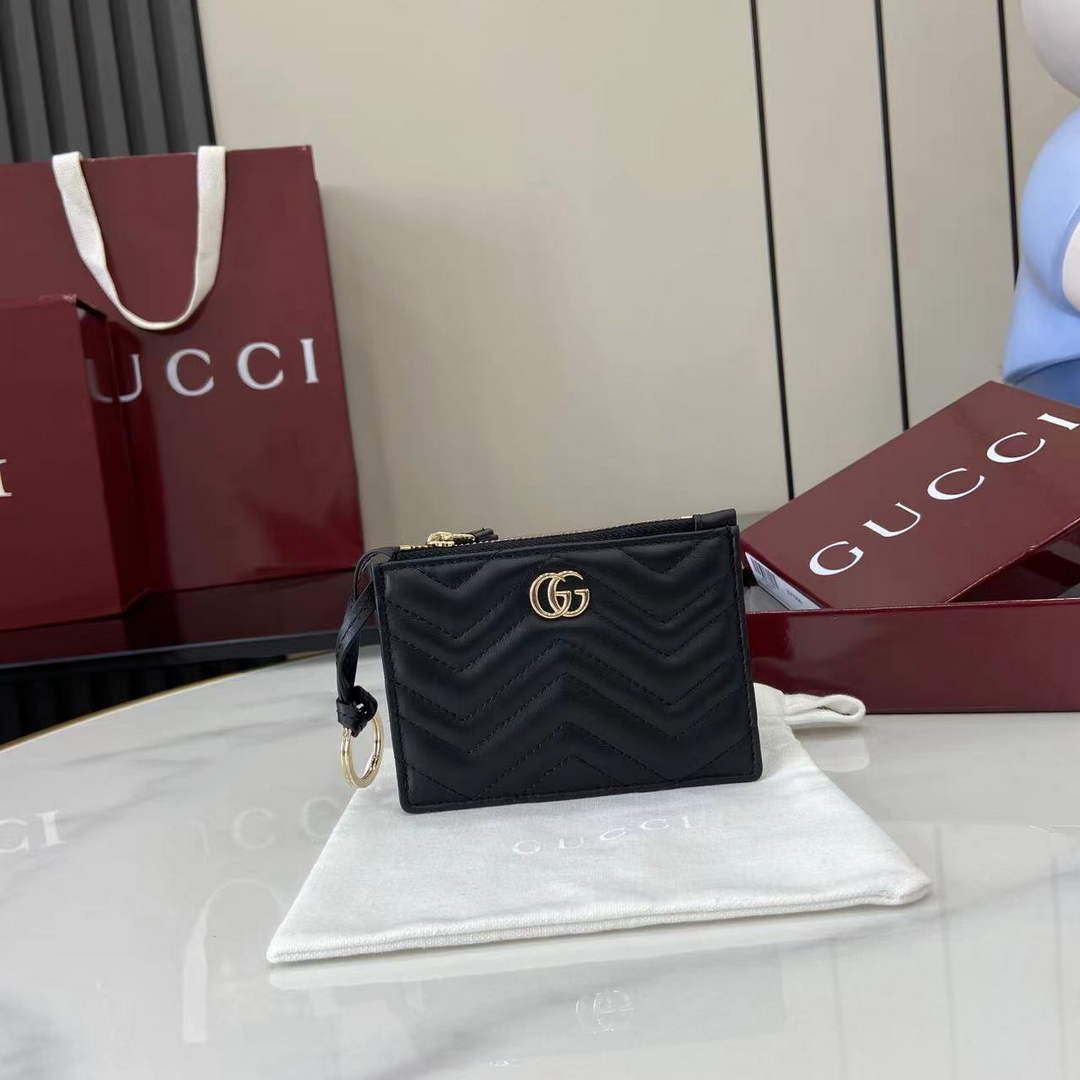 Gucci GG Marmont key case in black leather 837747