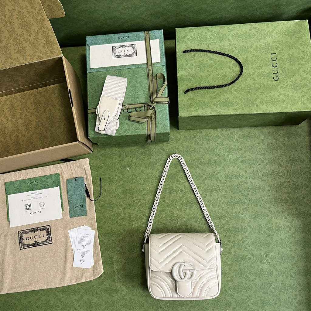 Gucci GG Marmont mini shoulder bag, 739681 in white leather