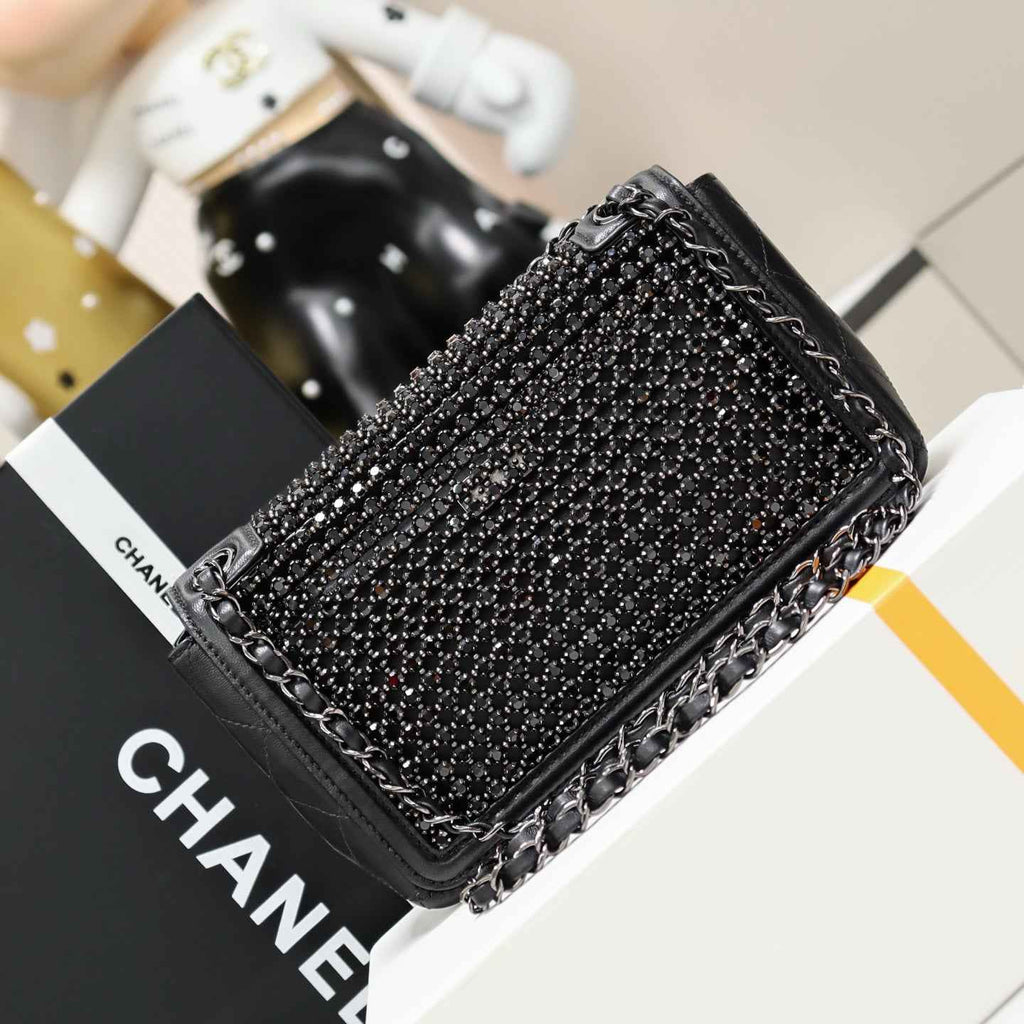 Chanel Small flap bag, AS4962 black lambskin, diamanté