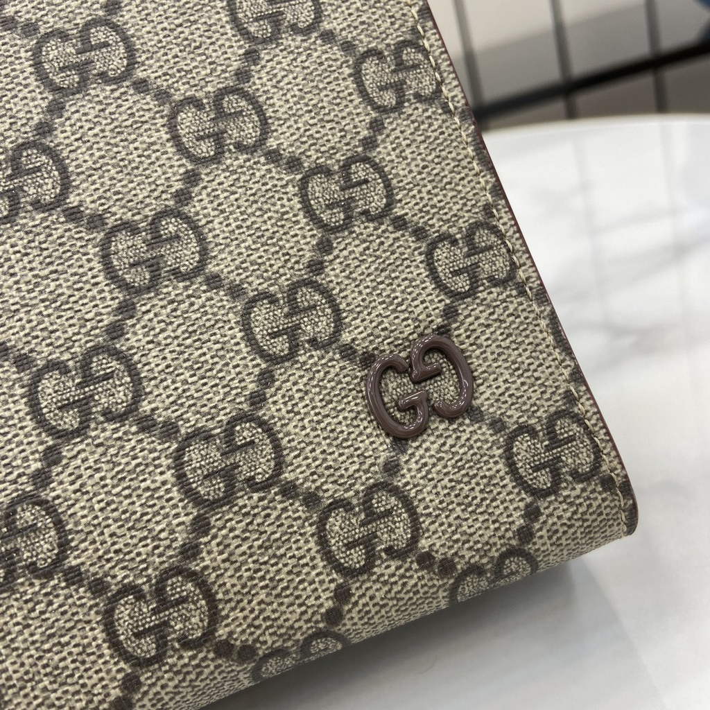 Gucci GG pouch with grey trim, 768255 wine red leahter