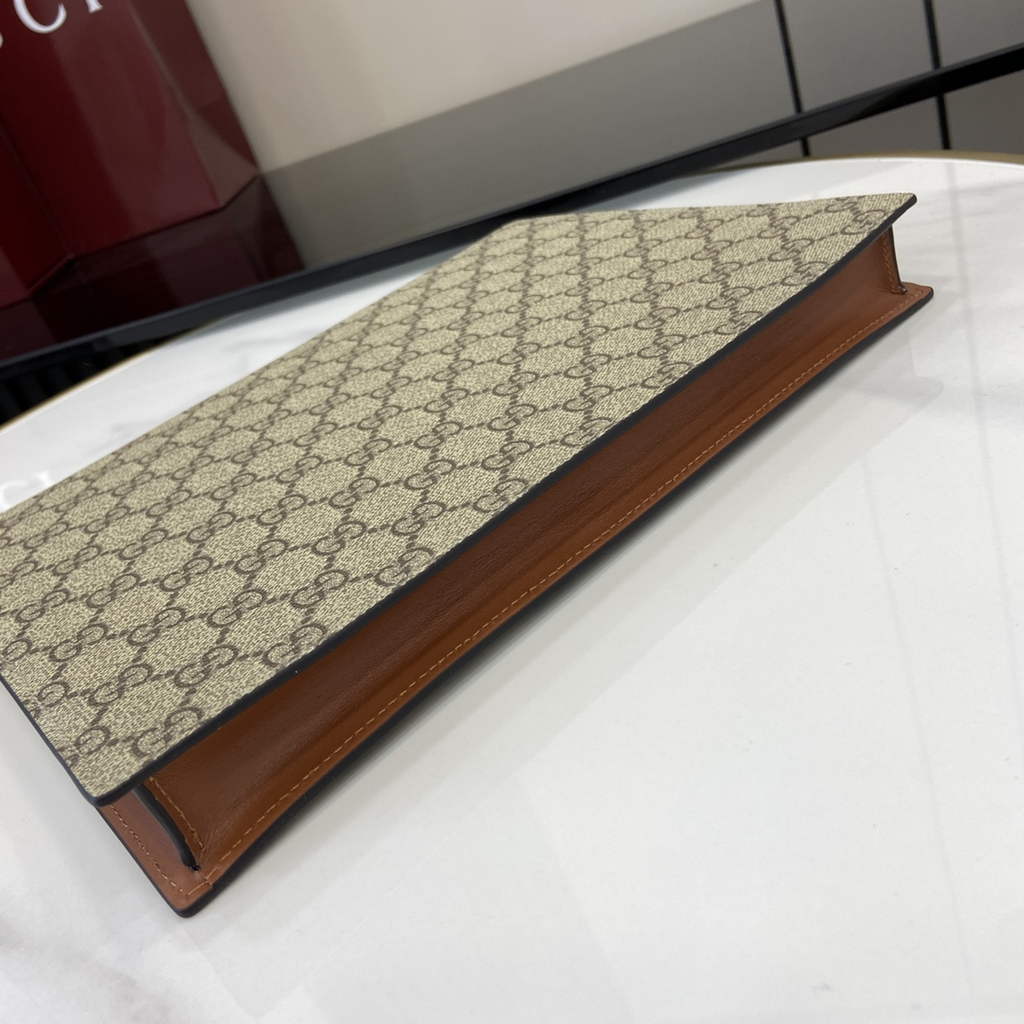 Gucci GG pouch with grey trim, 821155 beige GG Supreme canvas