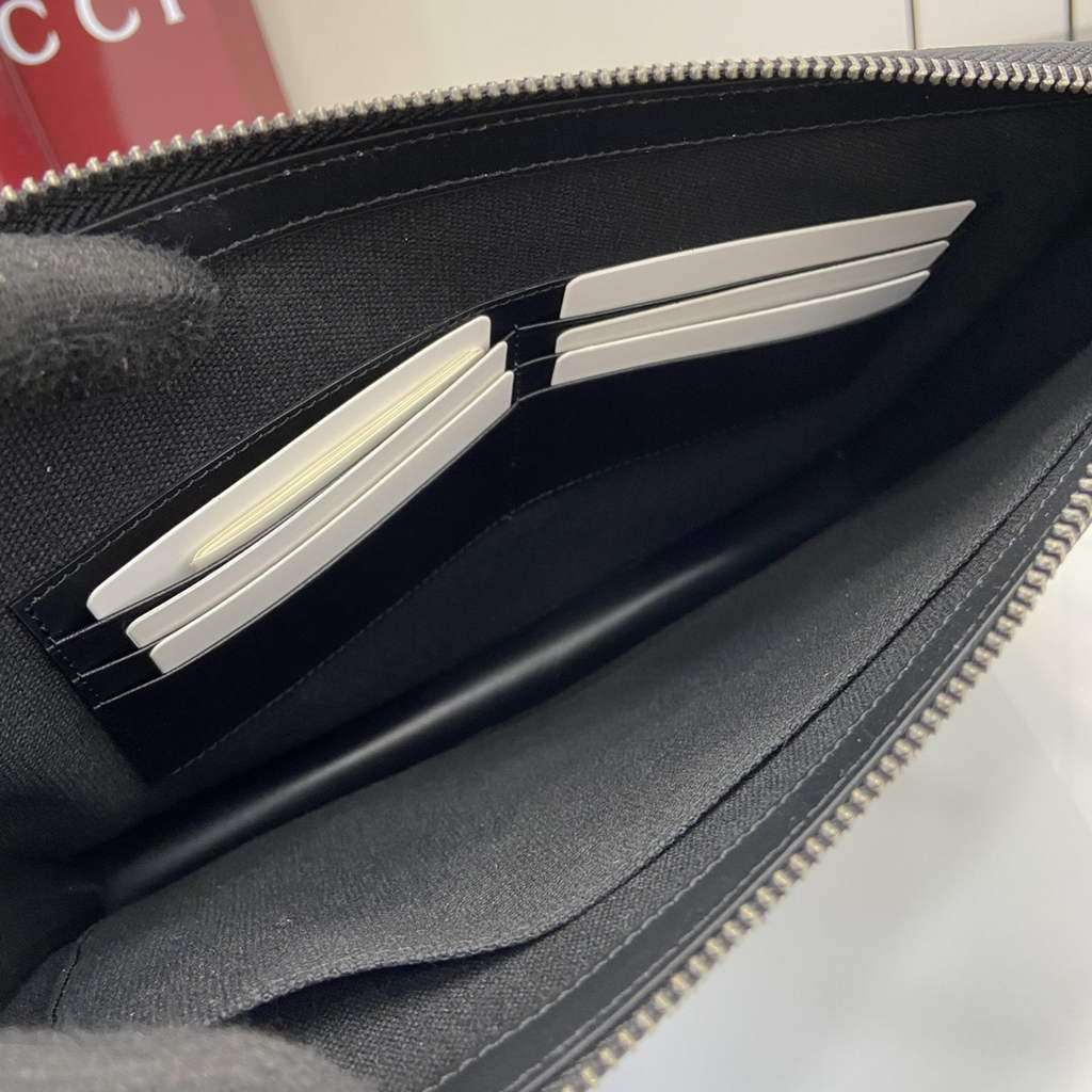Gucci GG pouch with grey trim, 821155 black GG Supreme canvas
