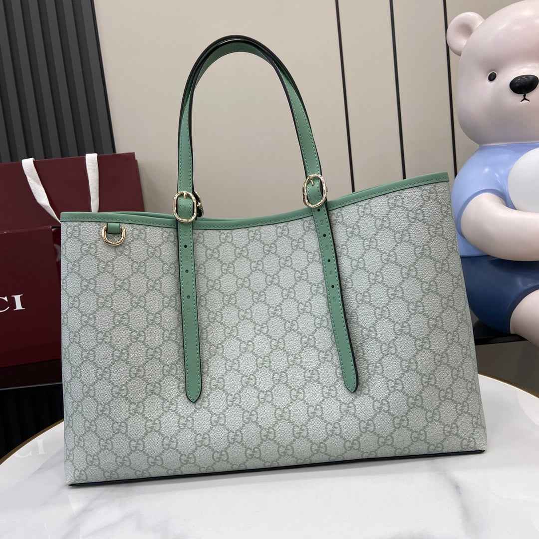 Gucci GG Emblem large tote bag 815213 in green fabric