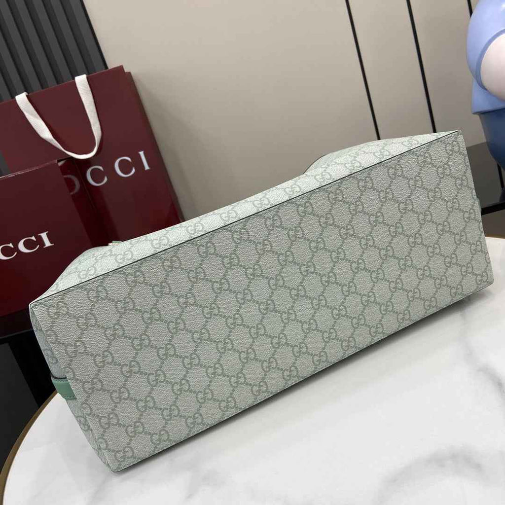 Gucci GG Emblem large tote bag 815213 in green fabric