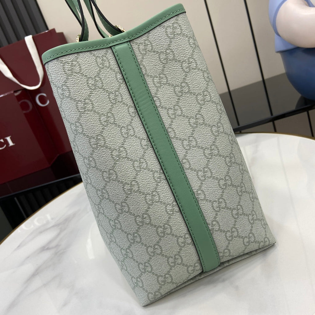 Gucci GG Emblem large tote bag 815213 in green fabric