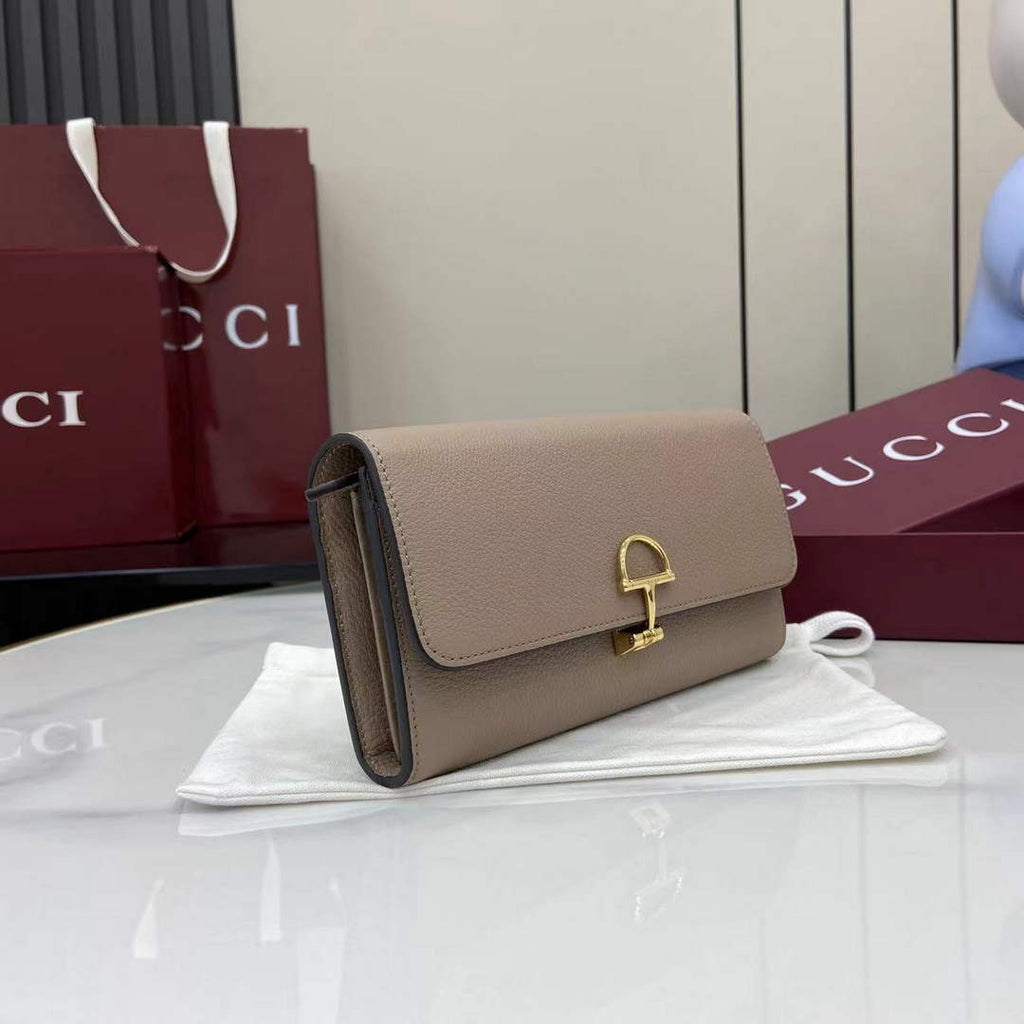 Gucci Softbit continental wallet 828147 in light pink leather