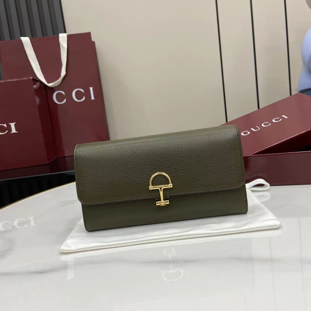Gucci Softbit continental wallet 828147 in green leather