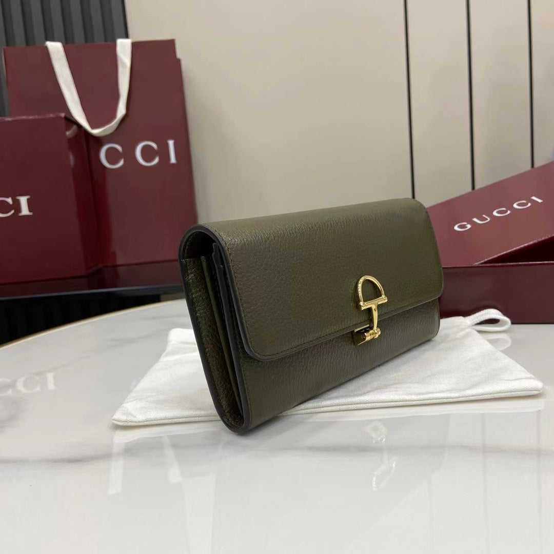 Gucci Softbit continental wallet 828147 in green leather