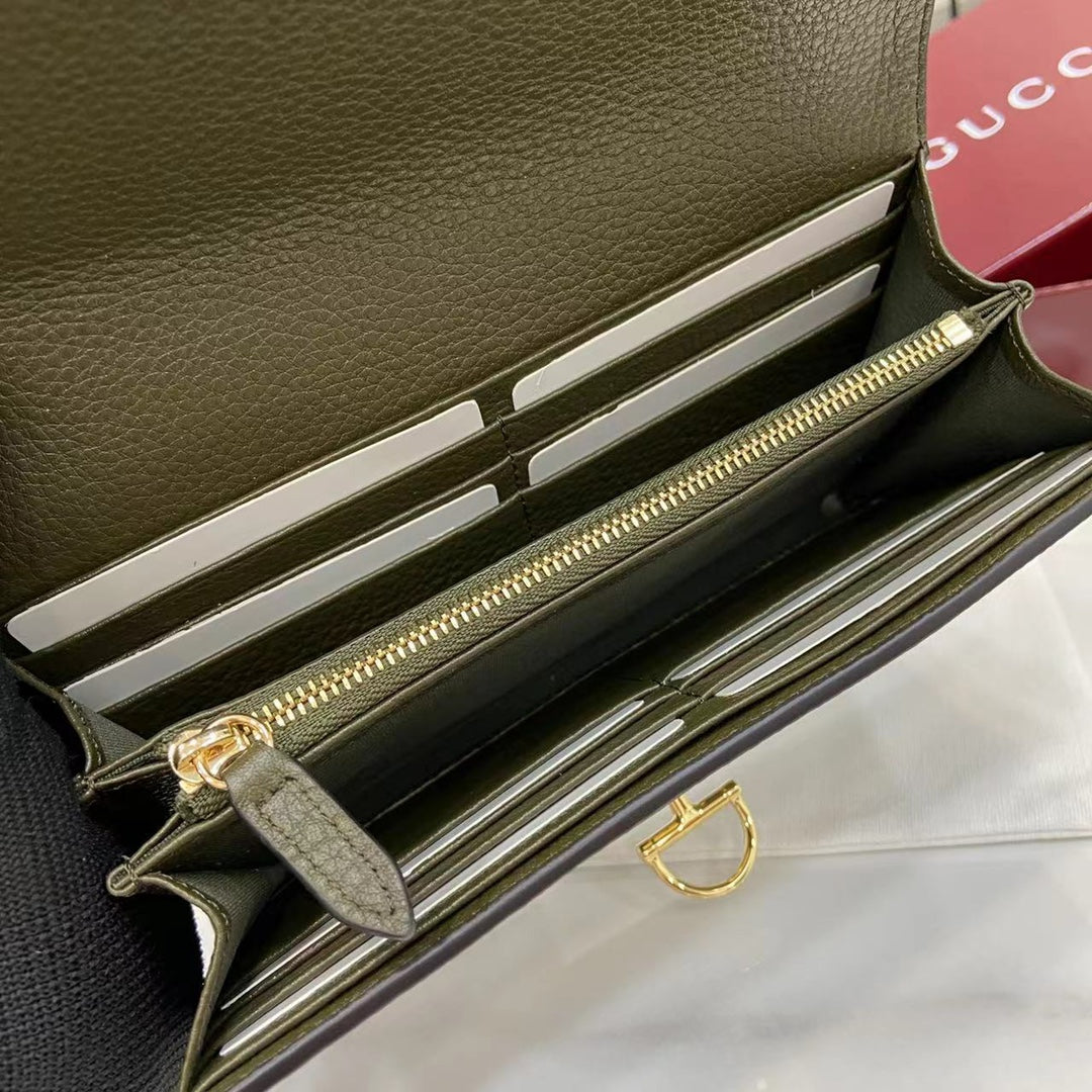 Gucci Softbit continental wallet 828147 in green leather