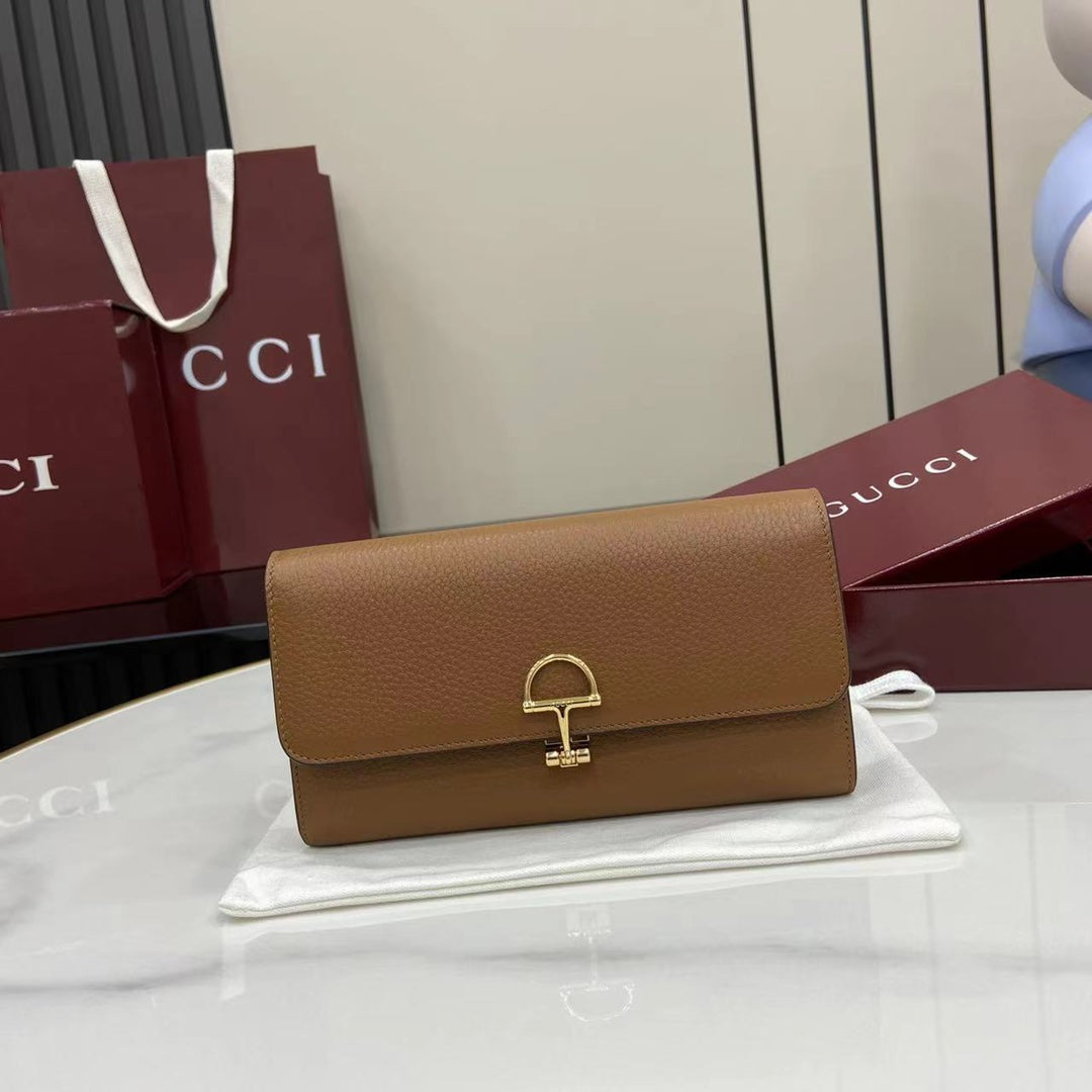 Gucci Softbit continental wallet 828147 in brown leather