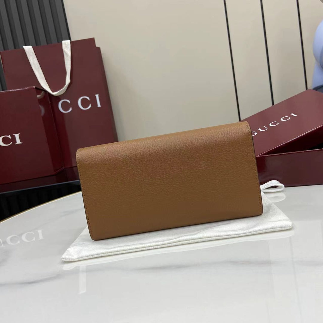 Gucci Softbit continental wallet 828147 in brown leather