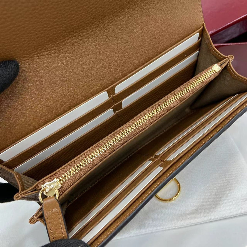 Gucci Softbit continental wallet 828147 in brown leather
