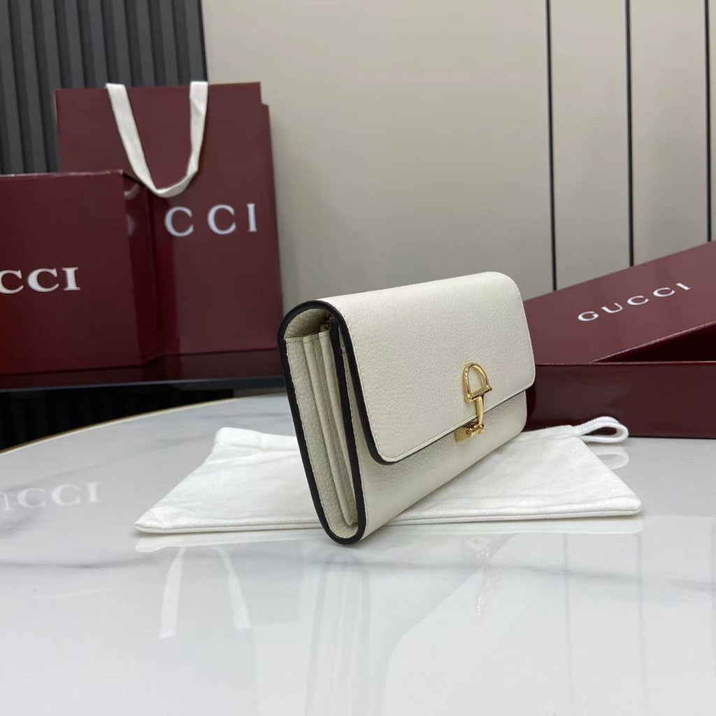 Gucci Softbit continental wallet 828147 in beige leather