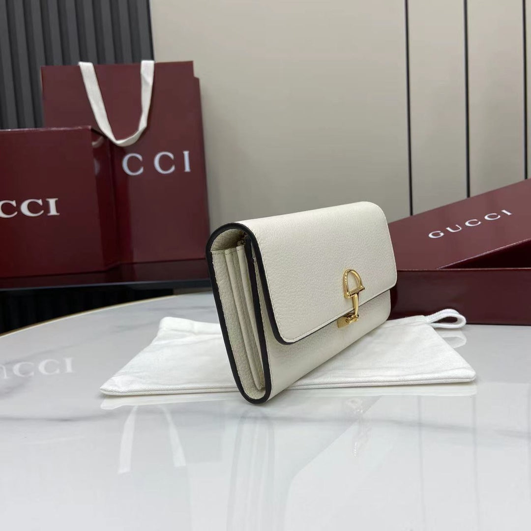Gucci Softbit continental wallet 828147 in beige leather