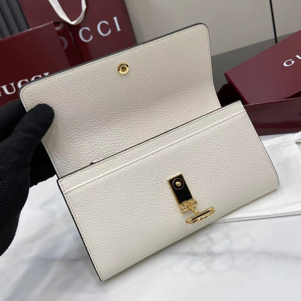Gucci Softbit continental wallet 828147 in beige leather