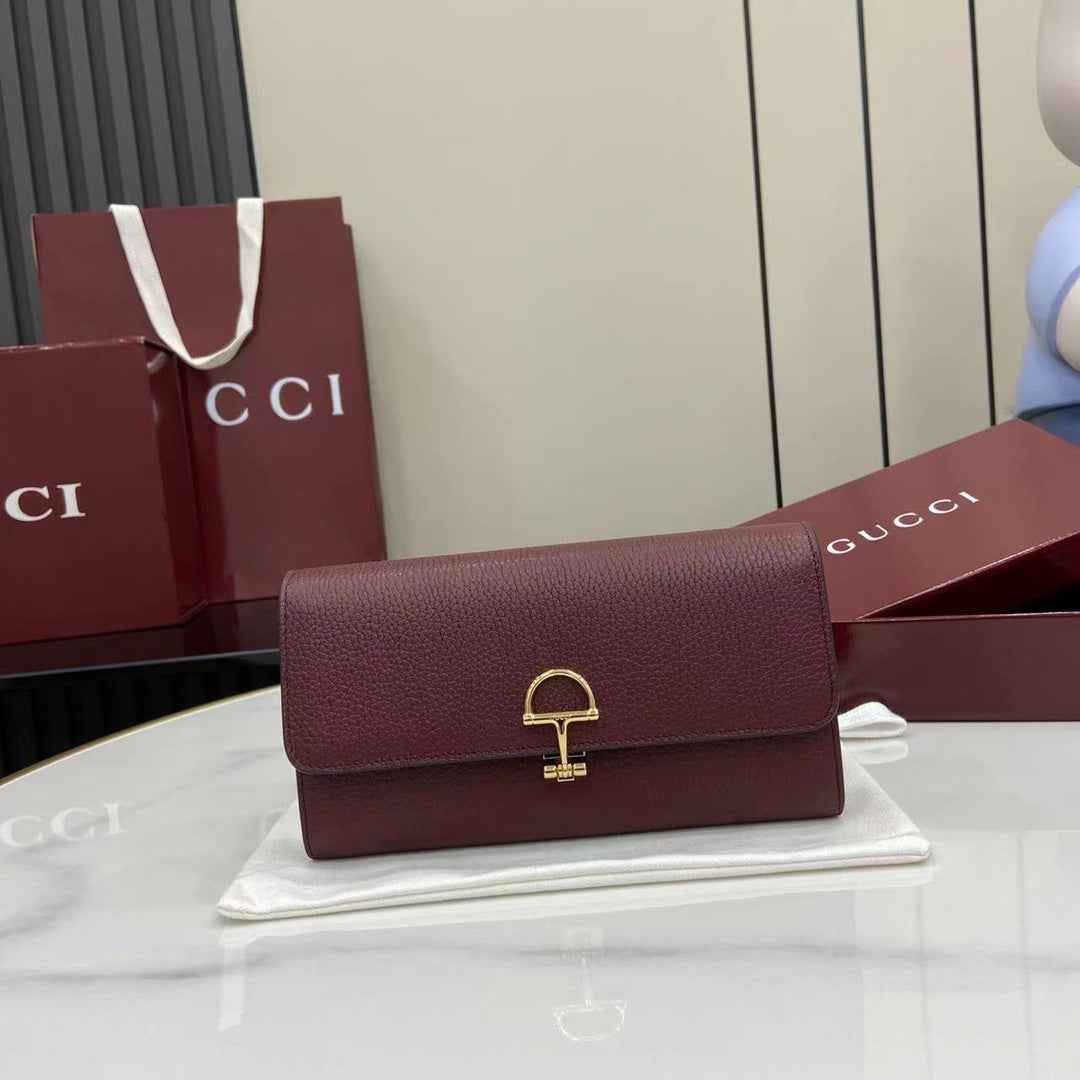 Gucci Softbit continental wallet 828147 in wine red leather