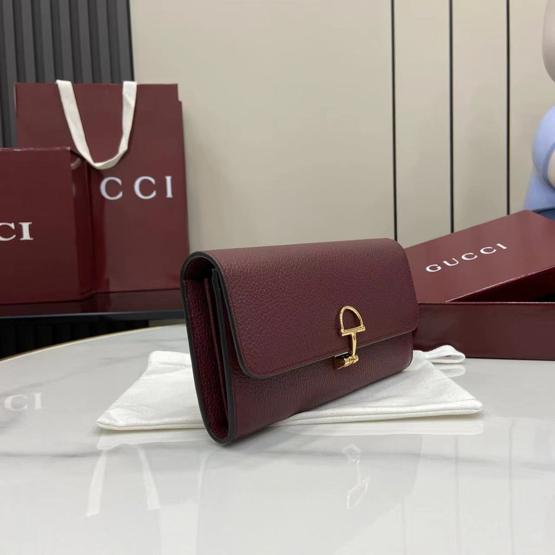 Gucci Softbit continental wallet 828147 in wine red leather