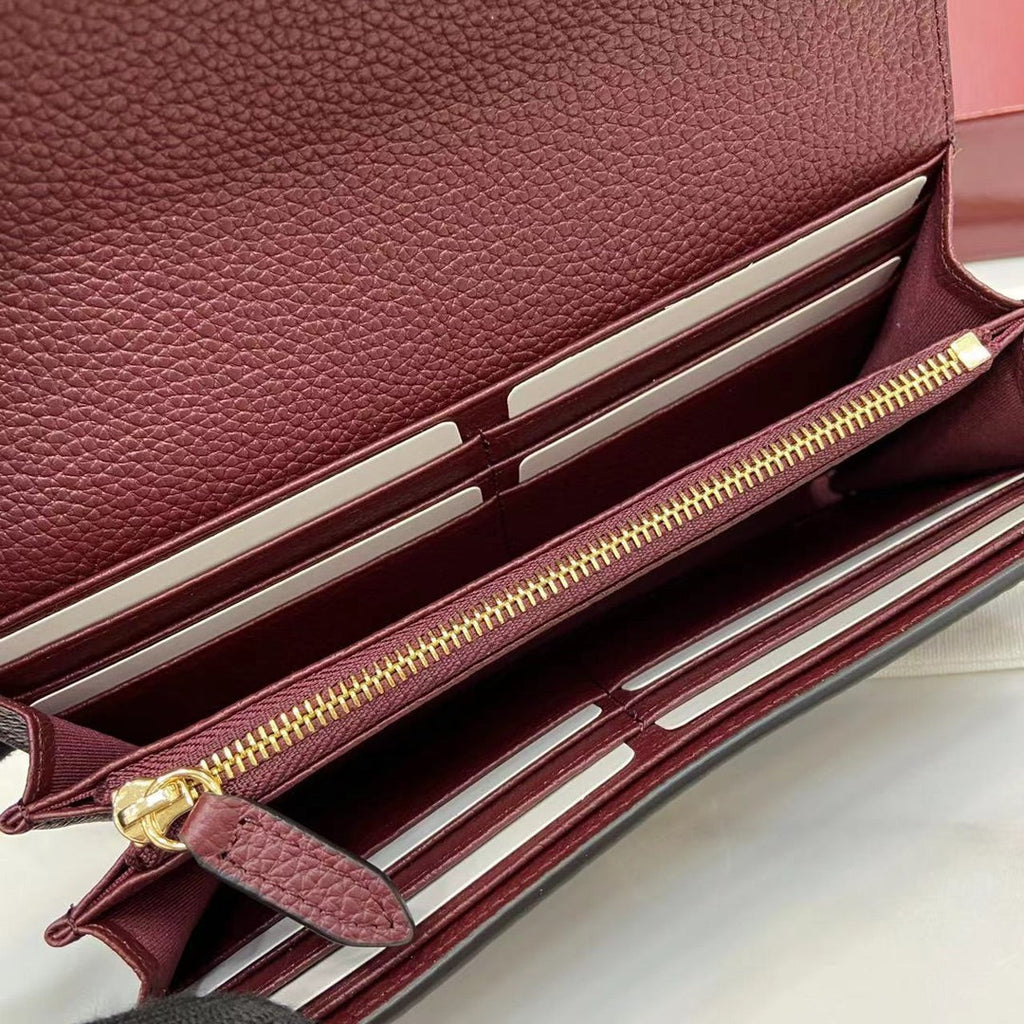 Gucci Softbit continental wallet 828147 in wine red leather